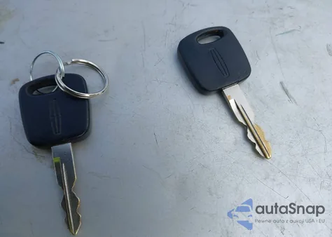 1998 Lincoln Continental from USA, damaged, VIN 1LNFM97V4WY633563